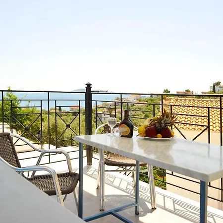 Fengeros Village Megali Ammos (Skiathos)