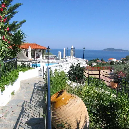 Fengeros Village Megali Ammos (Skiathos)