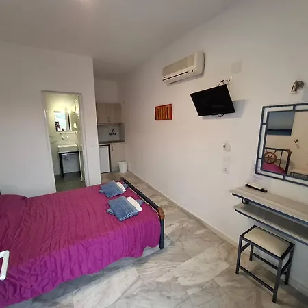 Fengeros Village Apartment *