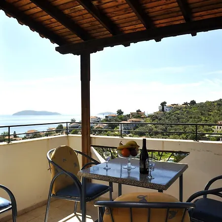 Fengeros Village Megali Ammos (Skiathos)