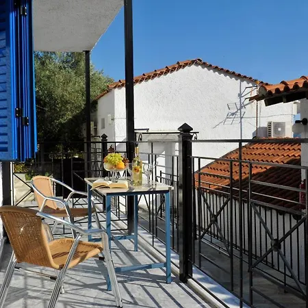 Fengeros Village Apartment
