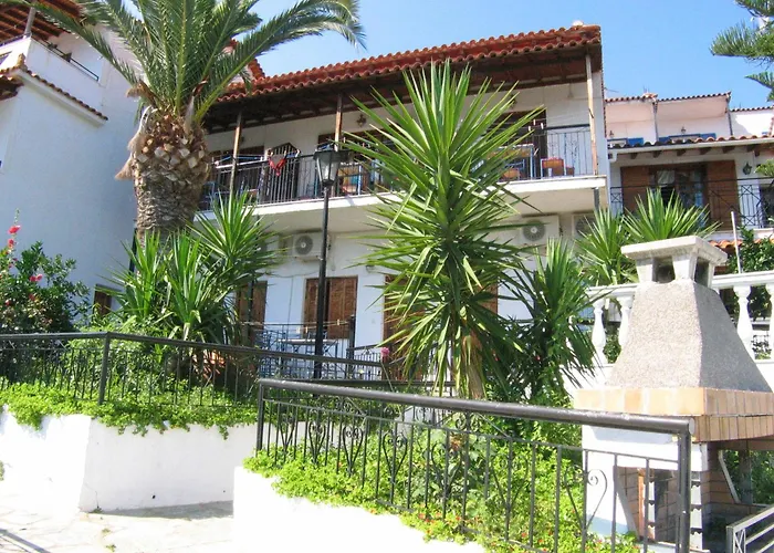 Fengeros Village Megali Ammos (Skiathos)