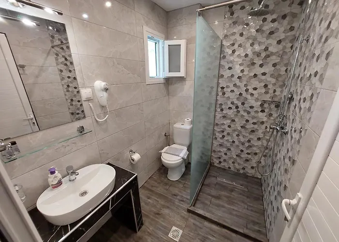 Fengeros Village Megali Ammos (Skiathos)